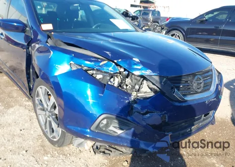 2017 Nissan Altima 2.5 Sr из США, поврежденный, VIN 1N4AL3AP3HC137586